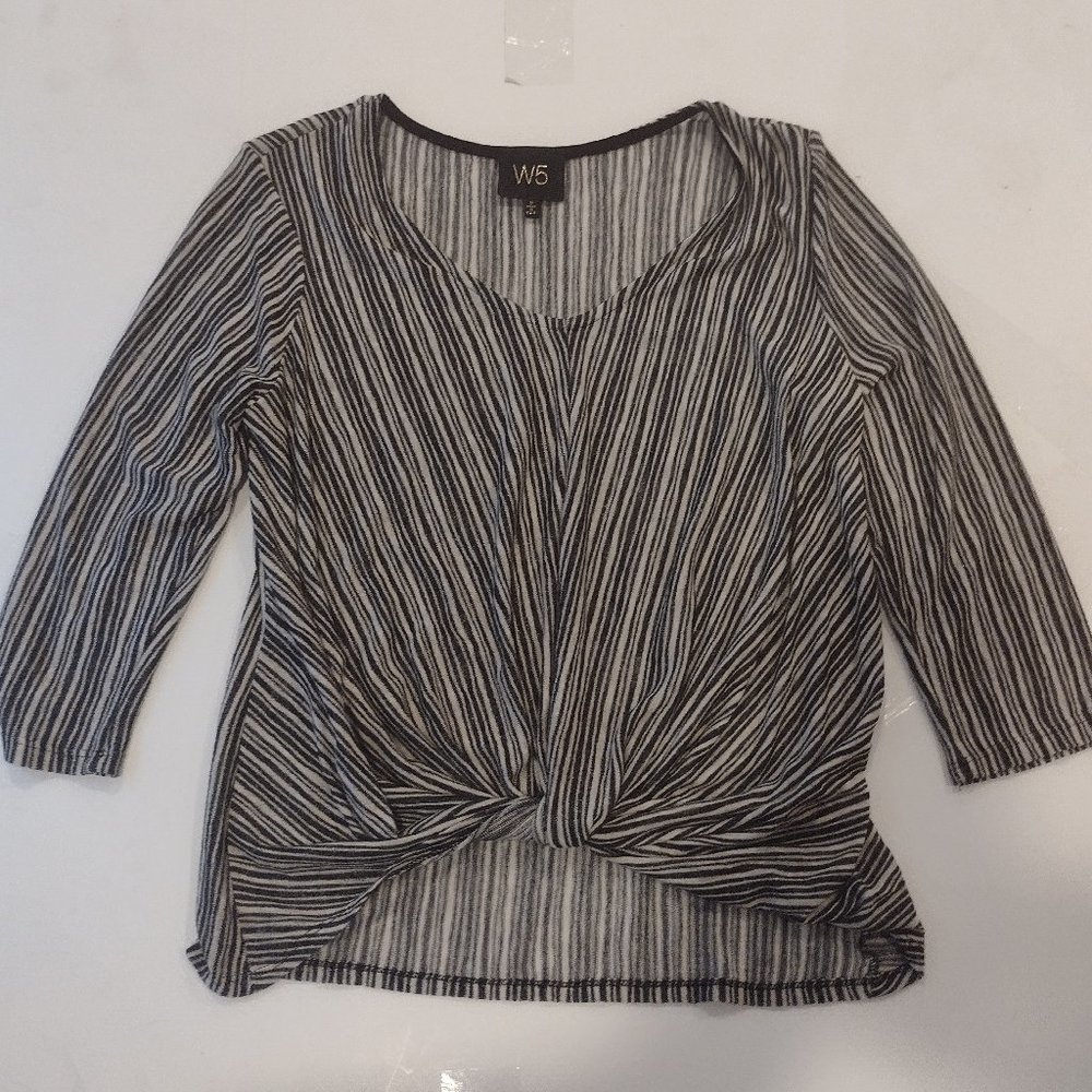 W5 Women's Top Size Small Twist Waist 3/4 Sleeves vertical Black White stripe